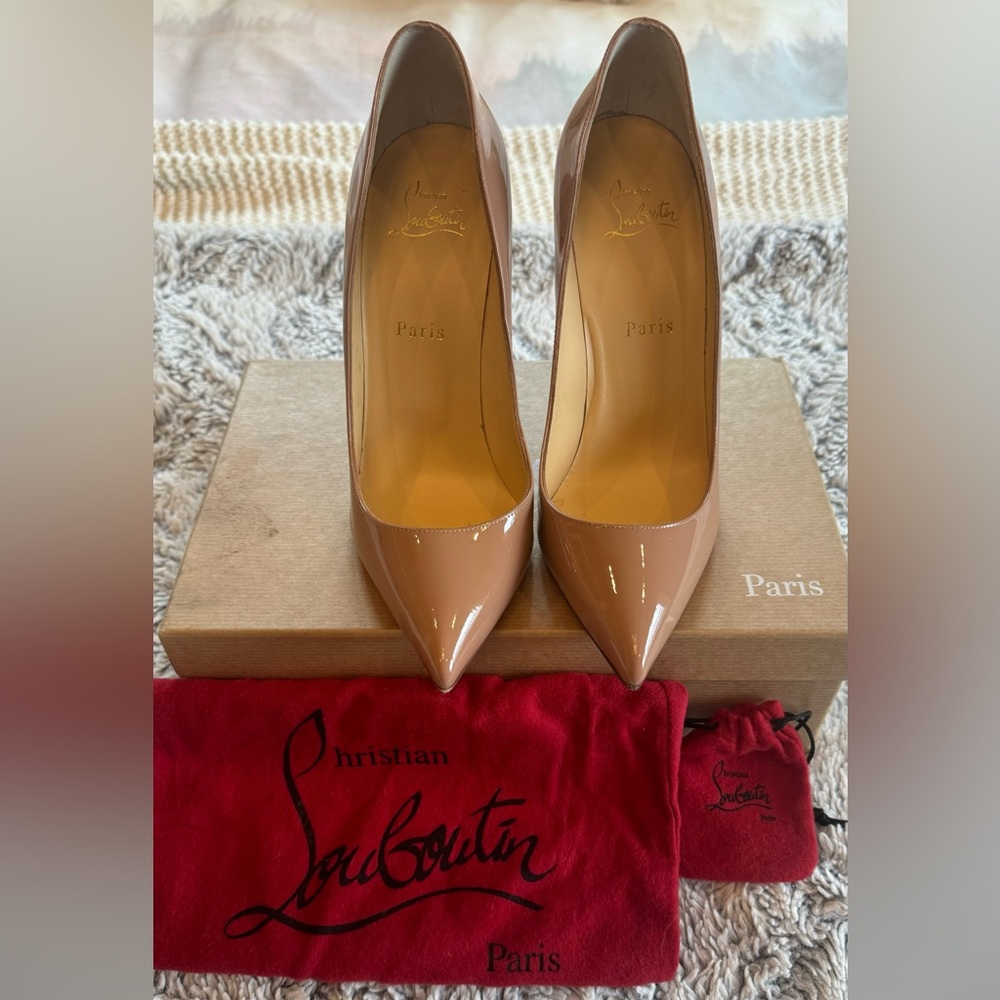 ❤️LIKE NEW Christian Louboutin Pigalle Follies (Nude)❤️